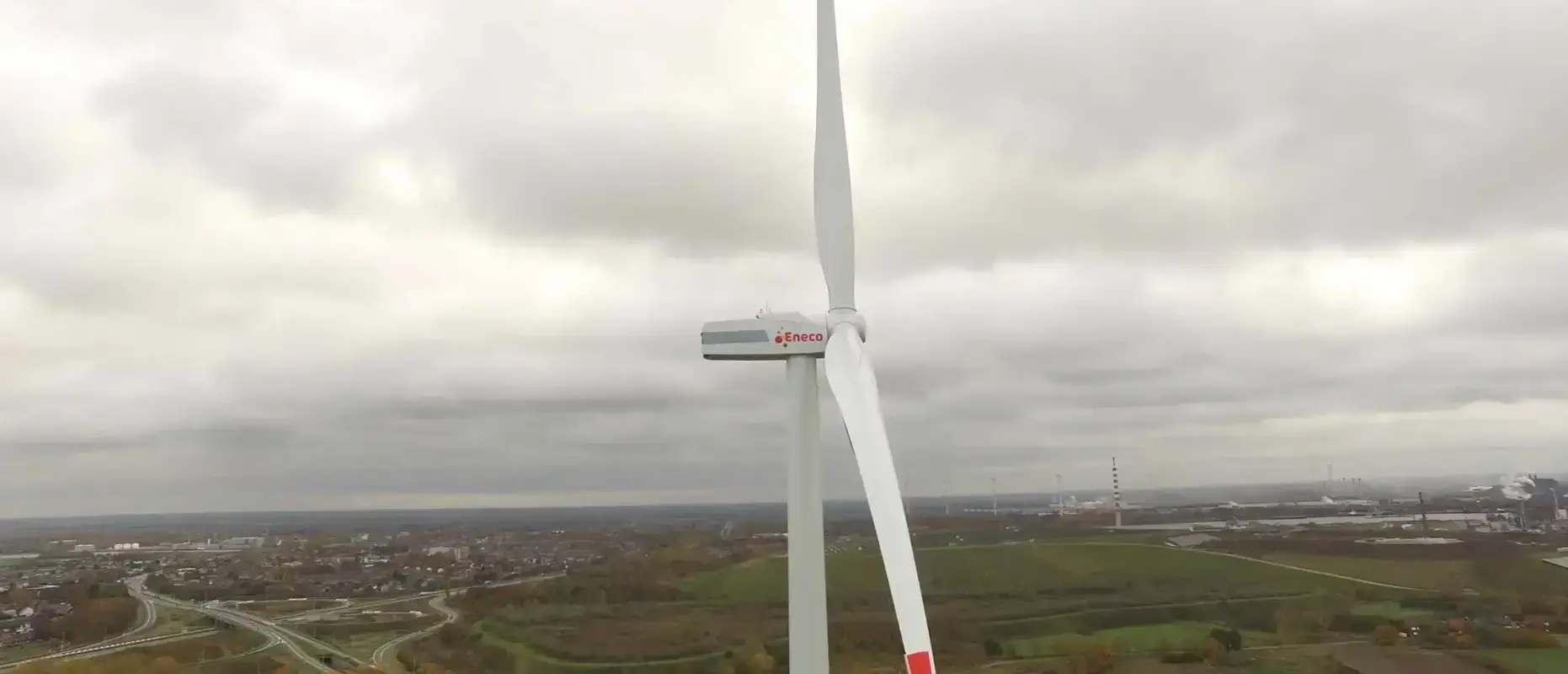 Het elektriciteitsnet in evenwicht houden met software die binnen enkele seconden reageert.
